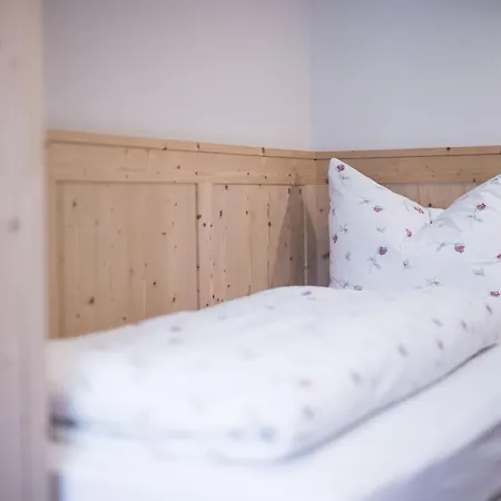 Hotel Emma Historic 3*