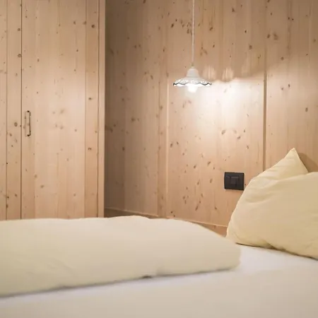 Hotel Emma Historic 3*