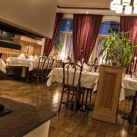 Hotel Emma Historic 3*